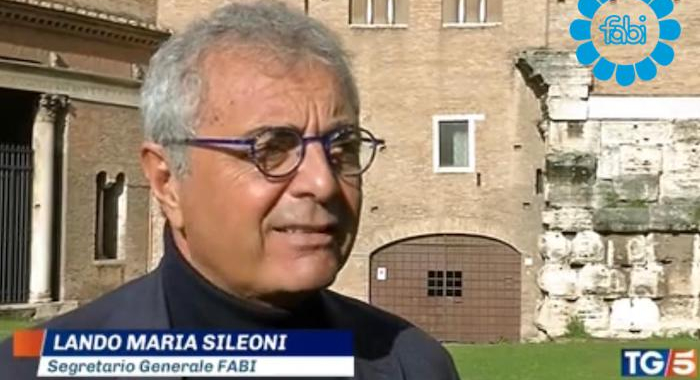 SILEONI AL TG5: «I DIRETTORI DI FILIALE NON AVRANNO PIÙ AUTONOMIA SUI CONTI CORRENTI»